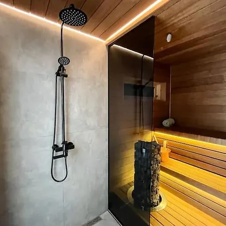 Holiday home Metsavaatega Majake Paernu Piiril
