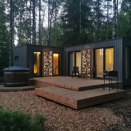 別荘 Metsavaatega Majake Paernu Piiril Paikuse